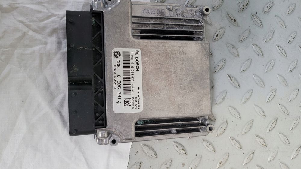 bmw e81 e87 komputer sterownik ecu dde8506281