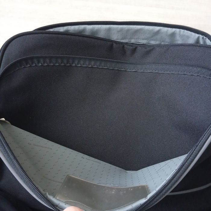 Сумка Samsonite .