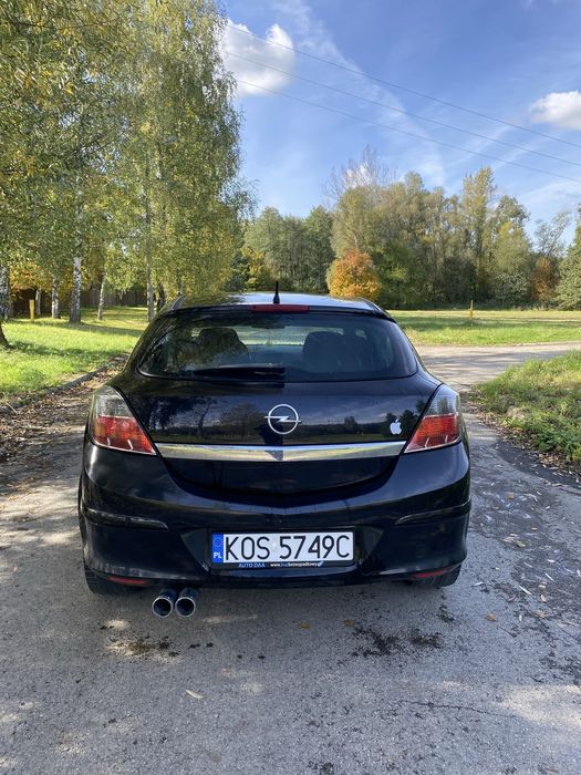 Opel Astra GTC 1.6 benzyna 105 KM klima