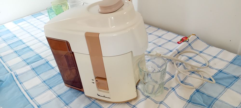 Maquina de sumos Moulinex