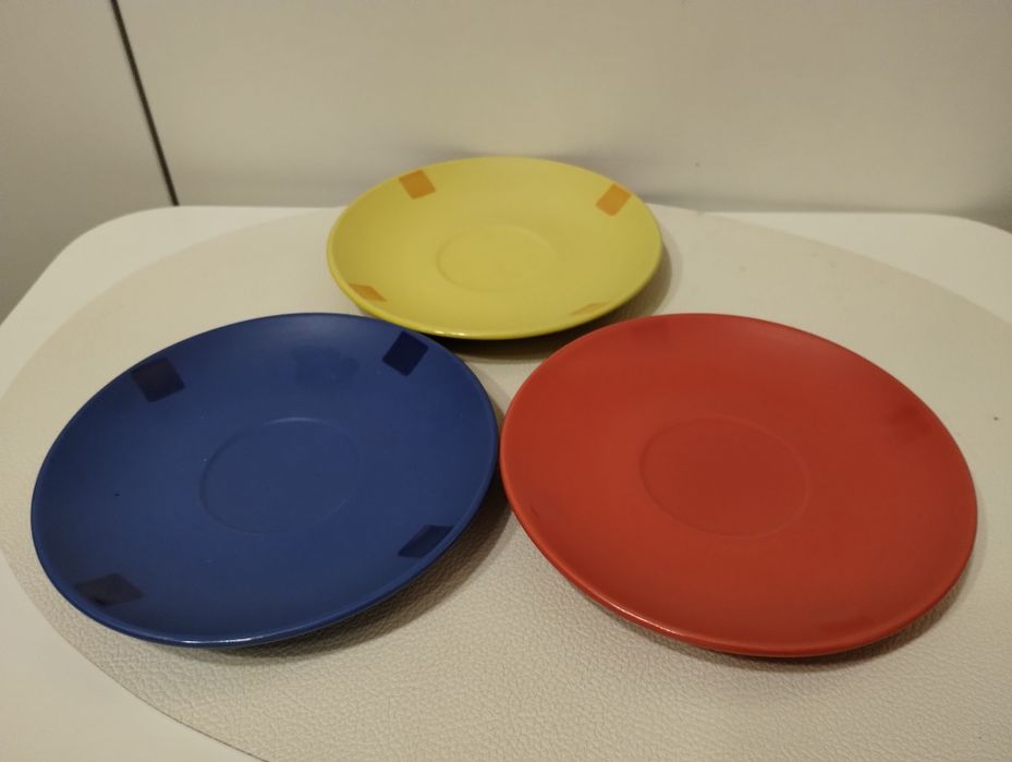 serwis kawowy/ zastawa stołowa/kolorowa/talerzyk