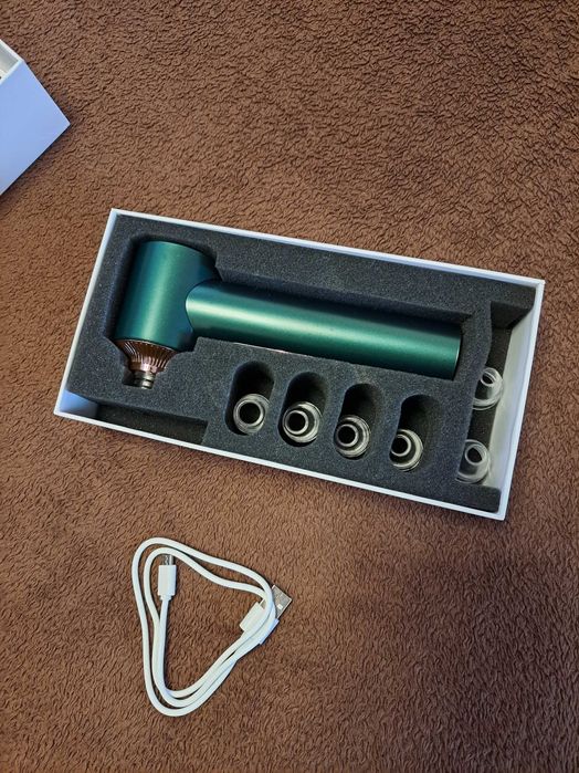 Очищувач шкіри та пор AIMED вакуумний з камерою