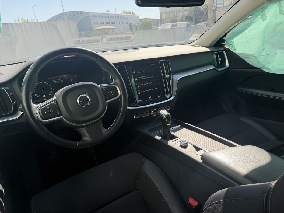 Volvo V60 2.0 D3 2019 a trabalhar e andar