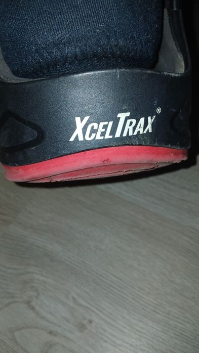 Bota walker com cunhas