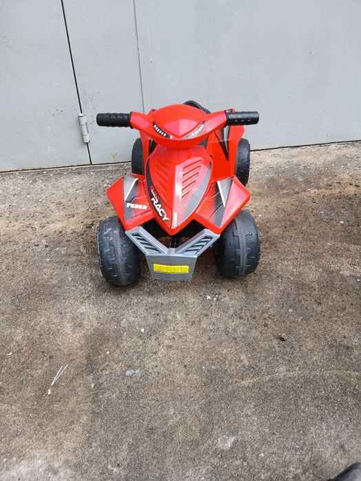 Feber Quad Racy Quadriciclo para crianças