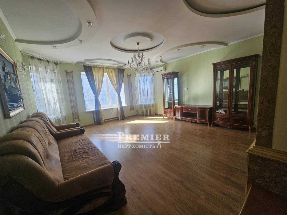 У продажу 3 кімн. квартира квадрат моря