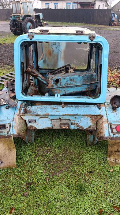 Мтз 80 на запчастини або під відновлення на 95% комплектний