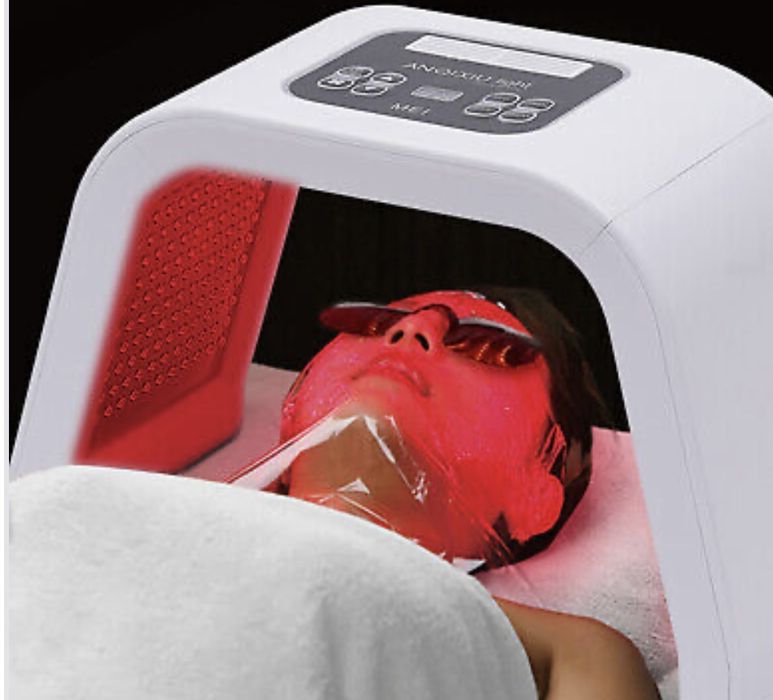 Королева краси, лампа що відновлює та лікую