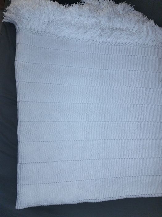 Colcha de renda feita à mão Peso 4,5kg.