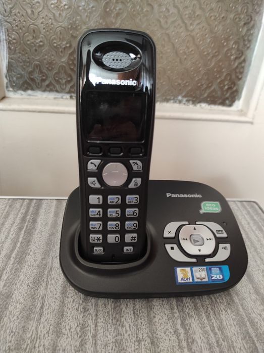 Цифровий бездротовий телефон Panasonic KX-TG8021UA