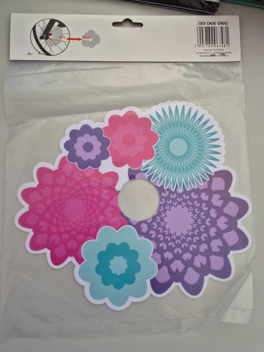 Dekoracja piasty dla dzieci kwiatki