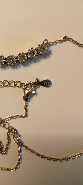 Срібне кольє з цирконами