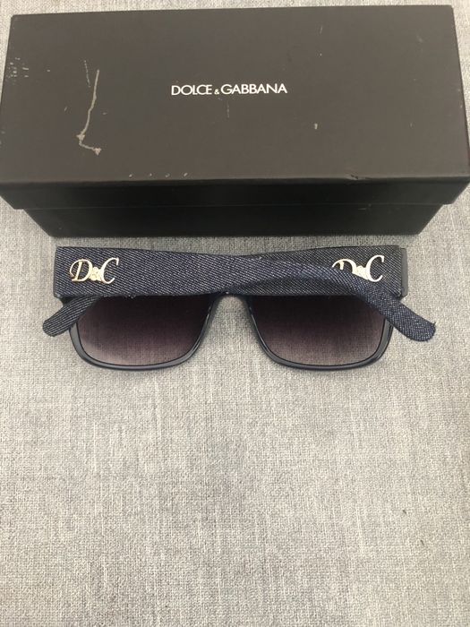 Oculos como novos usados  so uma vez com caixa senhora
