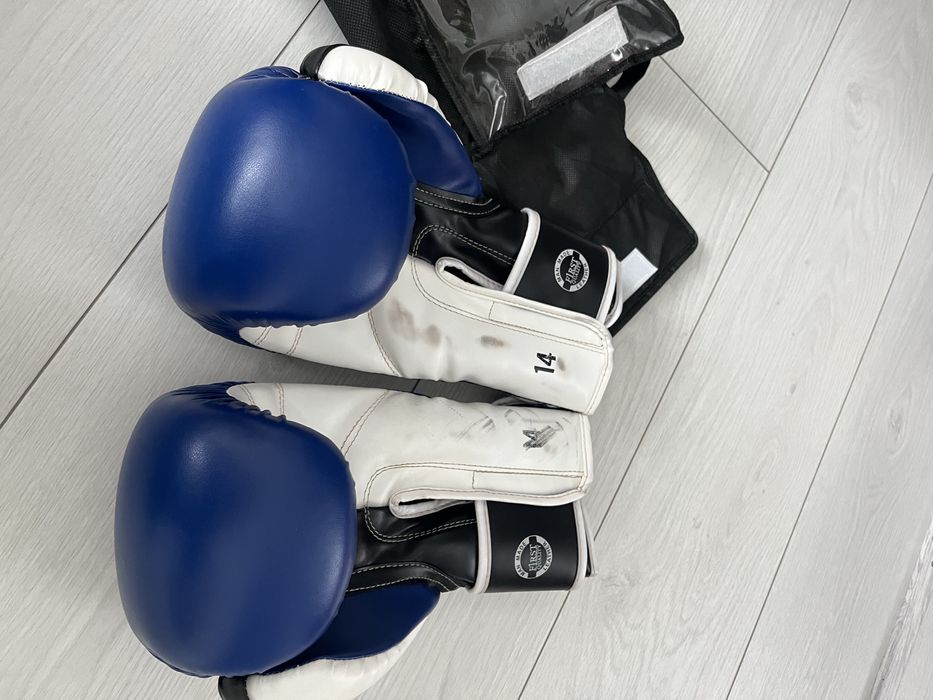 Боксерські рукавички