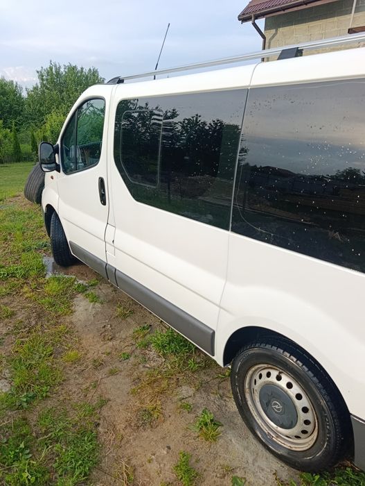 Opel vivaro 2007 року 2.5