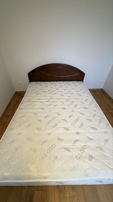 Ліжко з матрасом