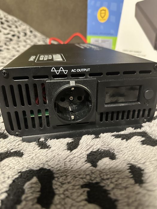 Инвертор WeMax 1000W (IPS-2000s)