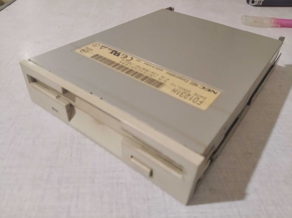 Дисковод для флоппи дисков