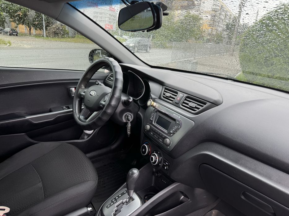 KIA RIO 2013г.Второй владелец.