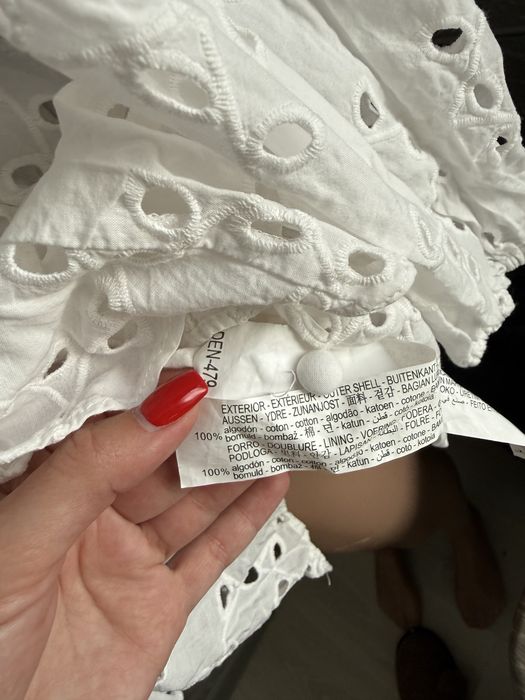 Сукня з прошви zara