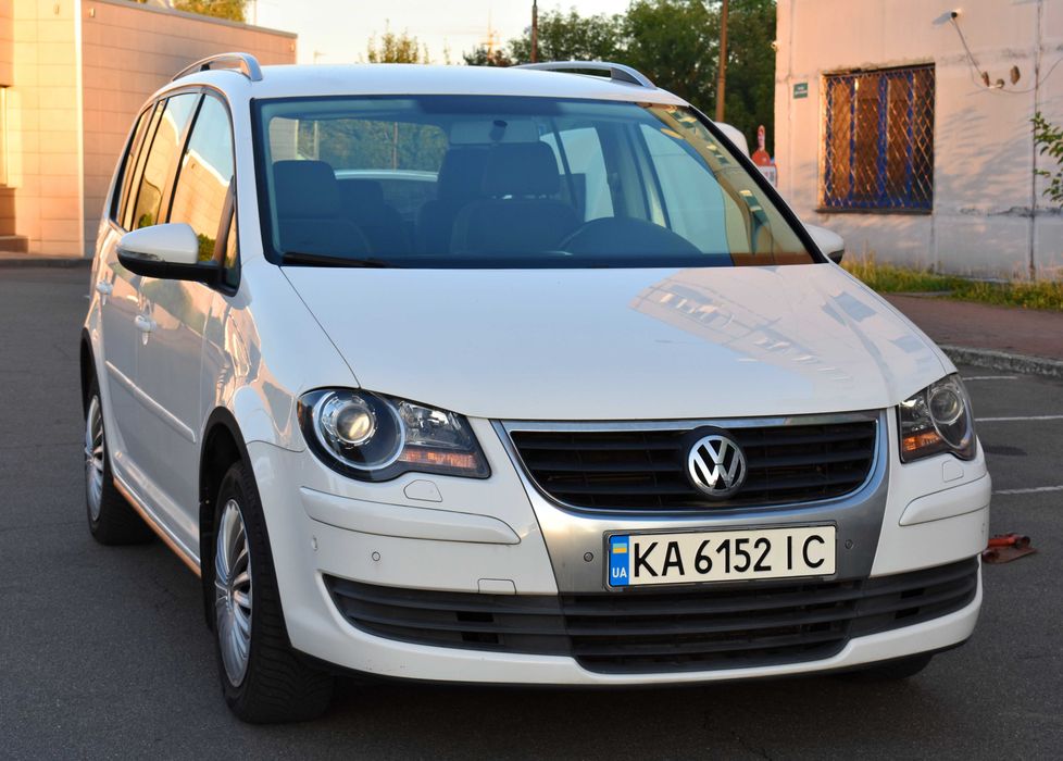 Фольксваген Тоуран 2009г, Дв 1.4(140л.с) газ-бензин
