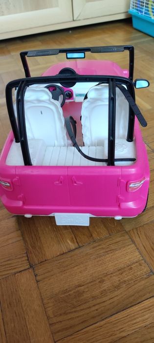 Samochód Barbie różowy