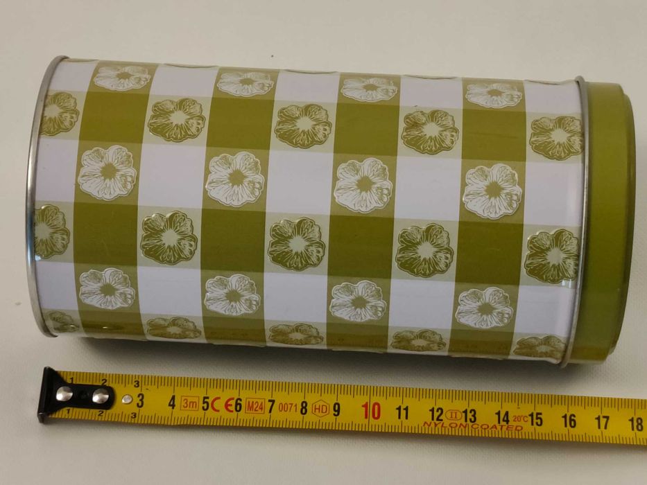 Metalowa puszka na kawę herbatę lub cos innego