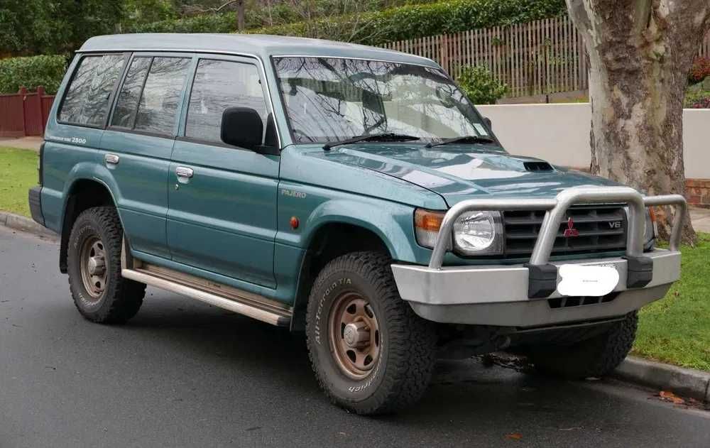 Mitsubishi Pajero II 2.5D розбір запчастини Pajero 2