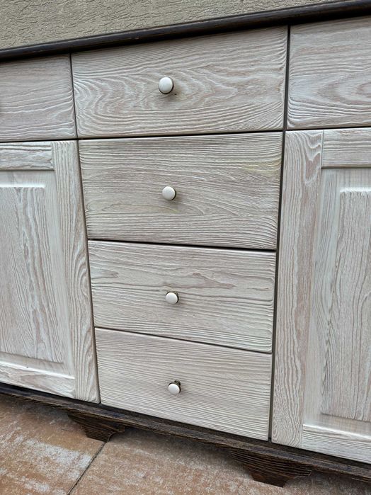 szafka drewniana komoda długa stylowa biała szafa witryna kredens stół