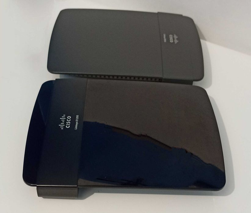 Wi-Fi роутер CISCO Linksys E1200(900)_300 Мбит/сек