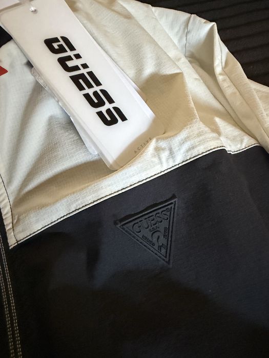 Casaco Guess novo com etiqueta