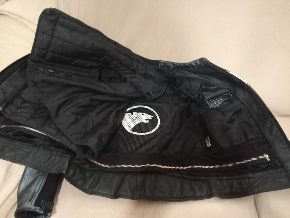 Blusão motard Bering em pele