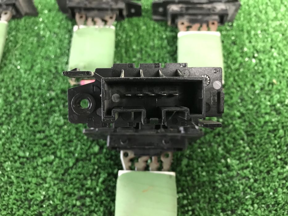 Резистор печки реостат Фіат Добло 263 Опель Комбо D 2010-2017 1.3