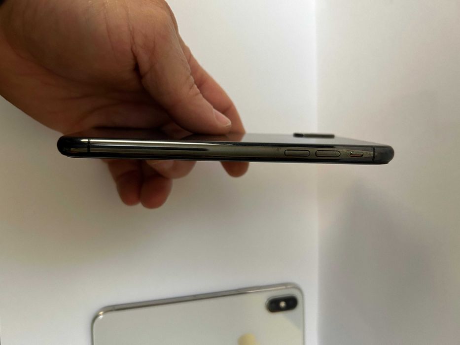 2 Iphones X 256GB  99euros/cada e mais 2 iphones Xdiversos (descrição)