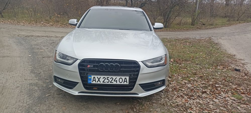 Ауди А4 б 8 квадро  2013год
