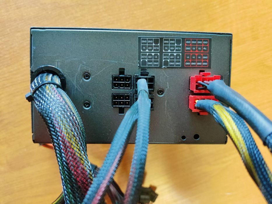 Chieftec APS-600C 600w, проверенный блок питания с кабелями