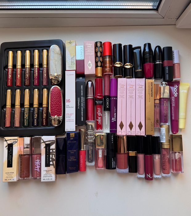 Помада, блиск dior clarins charlotte tilbury nyx kiko pat ysl mac bobbi brown fenty youngblood gucci guerlain lamel pat lancome anastasia beverly