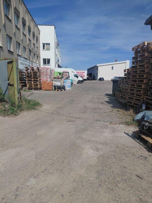 Здається приміщення  в оренду