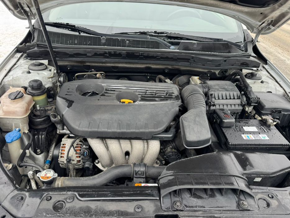 Срочно  Продам КИА оптима к5 2.0 газ