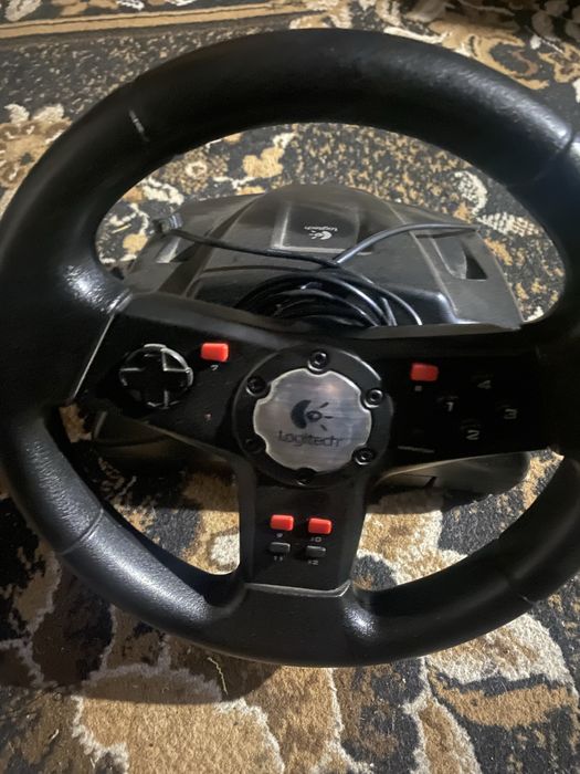 Logitech Formula Кермо для пк