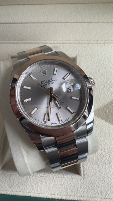 Rolex  date just 41mm rose gold full set