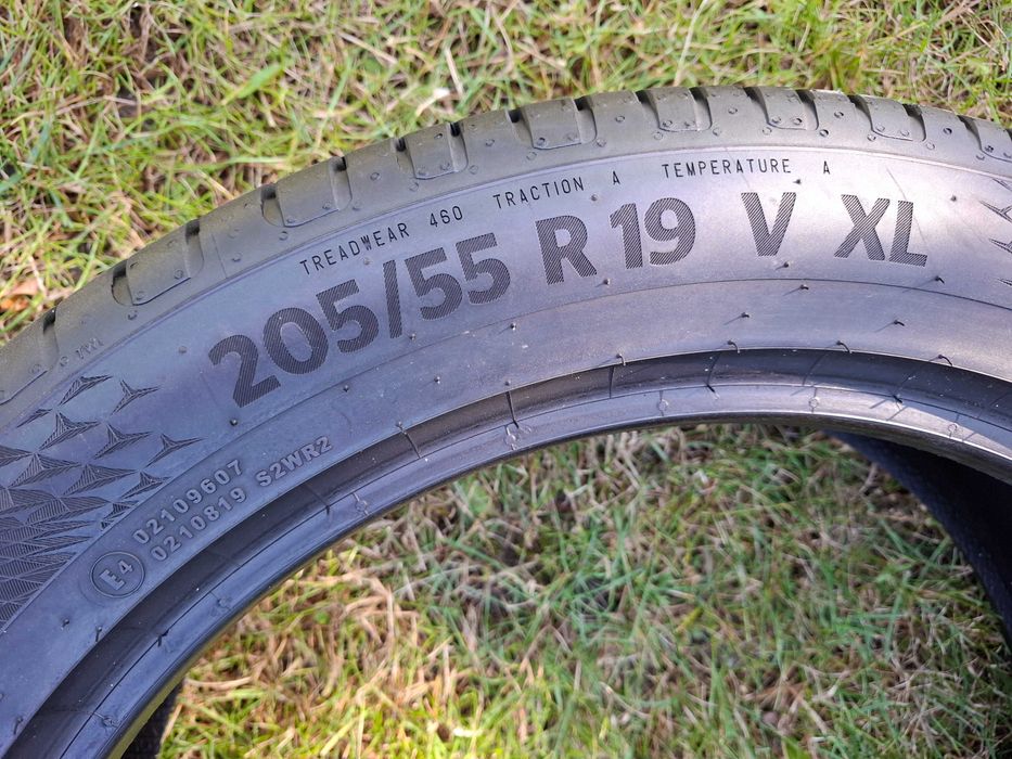 Continental Ultracontact 205 55 R 19 97 V