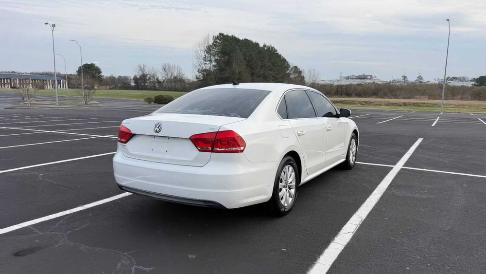 Volkswagen Passat      2014