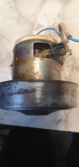 Продам двигатель для пылесоса Elenberg.