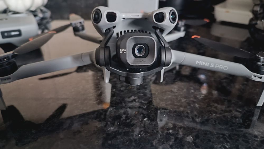 Drone DJI Mini 5 Pro Fly More Combo (DJI RC-N3)