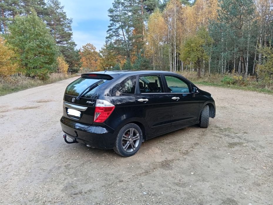Zadbana Honda FR-V