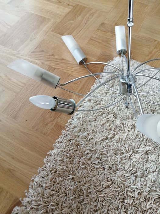 Sprzedam dwa żyrandole