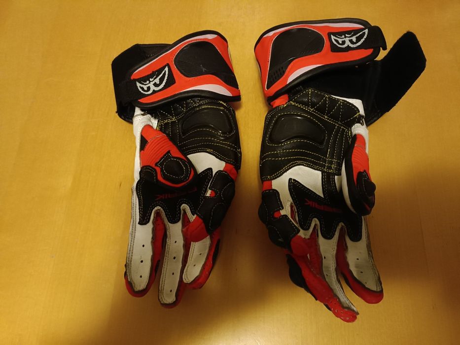 Luvas de mota Berik Thunar Evo