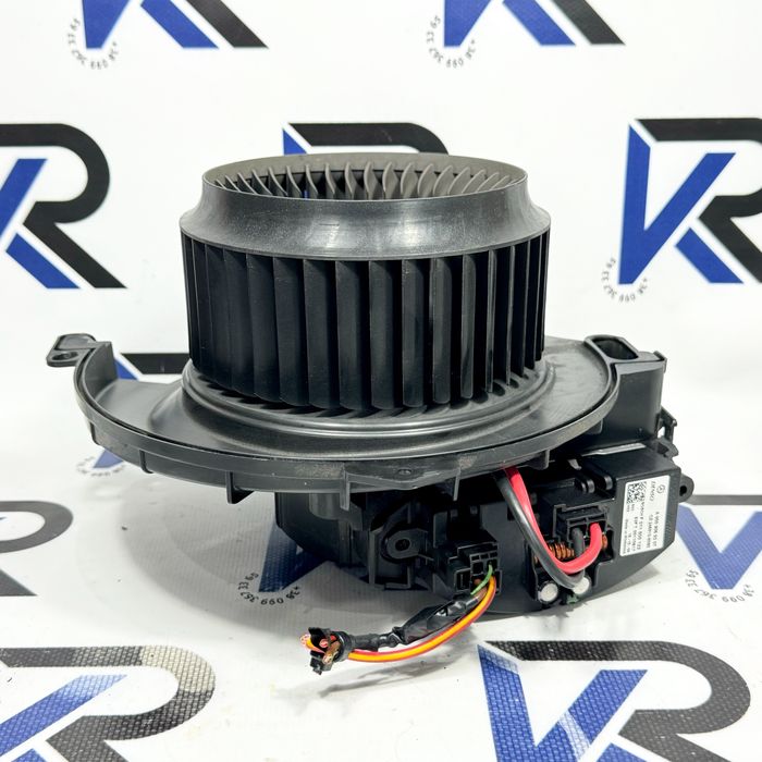 Моторчик пічки на Спринтер 907