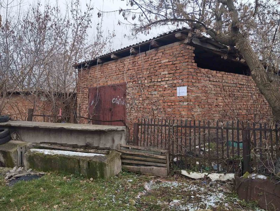 Продам гараж в м. Бершадь